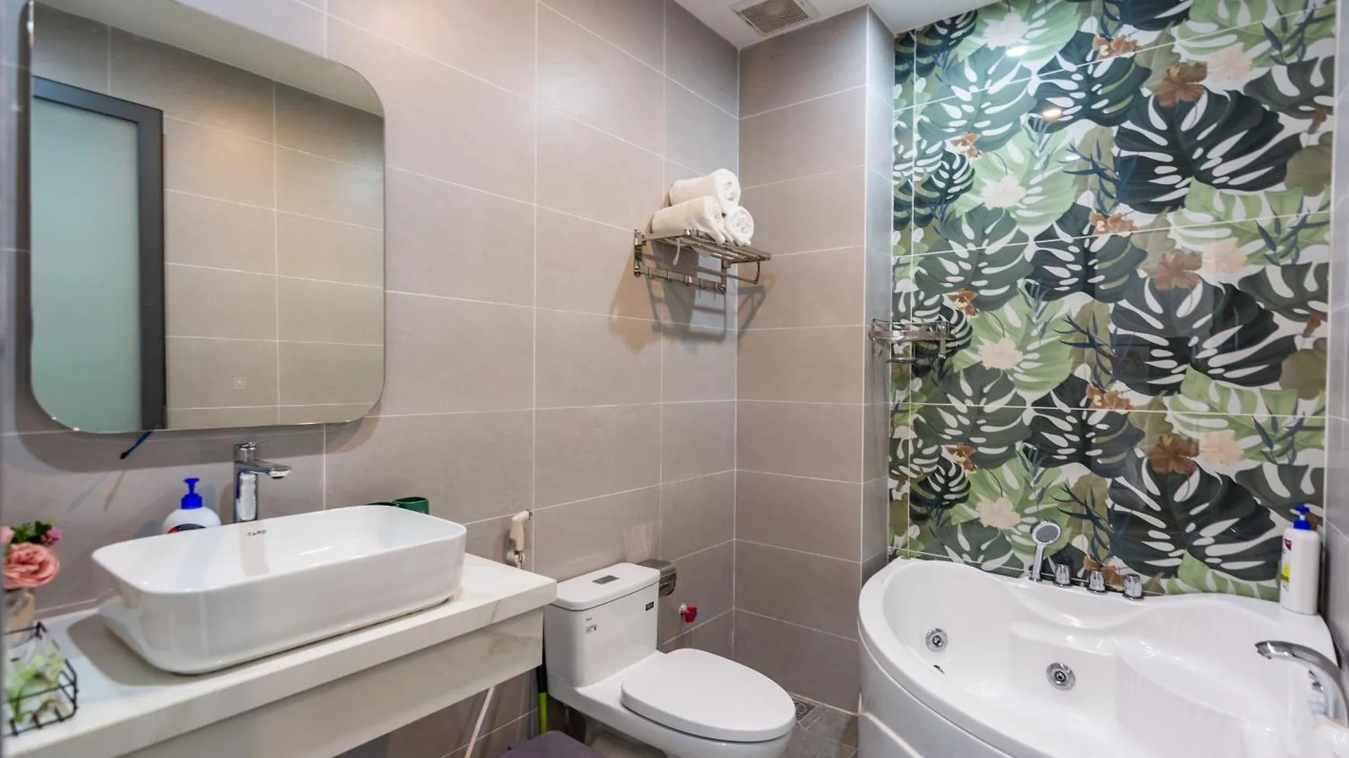 Villa 16 Nh - Di Bo Ra Bien Thuy Van 200 Met - Free Bida - Phong Karaoke - Xong Hoi Vung Tau 0*,
